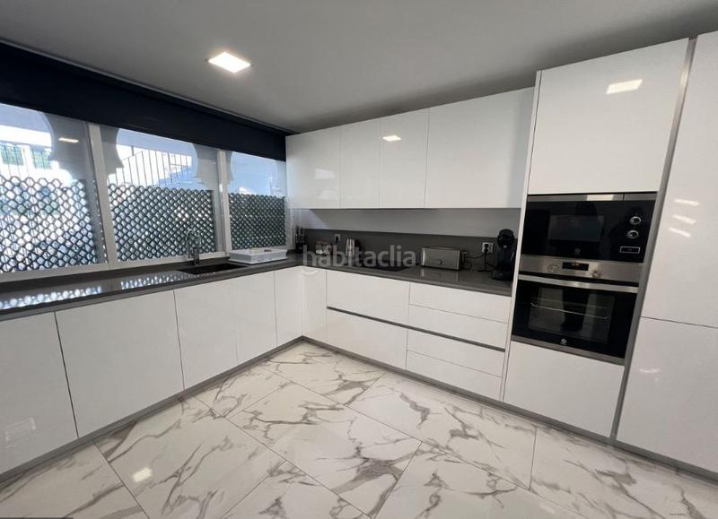 Foto 9c659ce4-066b-4f11-aba2-bab069224821. Piccolo appartamento in avenida de la peseta 21 in Estepona