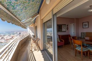 Apartament  Calle poeta vila y blanco. Apartamento con maravillosas vistas
