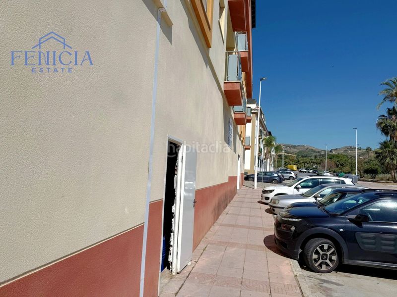 Foto b9e1a227-a9ad-4d26-9ef7-834d8da02d82. Local comercial a Centro Salobreña