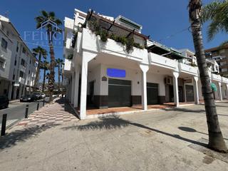 Lloguer Local Comercial a Almuñecar centro. Se alquila local en almuñecar en la plaza del acuario