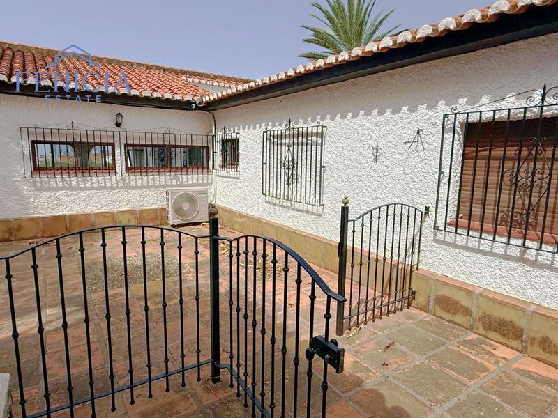 Foto d62a97a3-a2cb-417f-a2c0-322edeedb6e5. Casa cortijo señorial andaluz a la venta en Almuñecar centro Almuñécar
