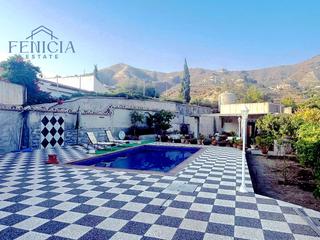 Masia a La Herradura. Bonito cortijo a la venta en la herradura, granada