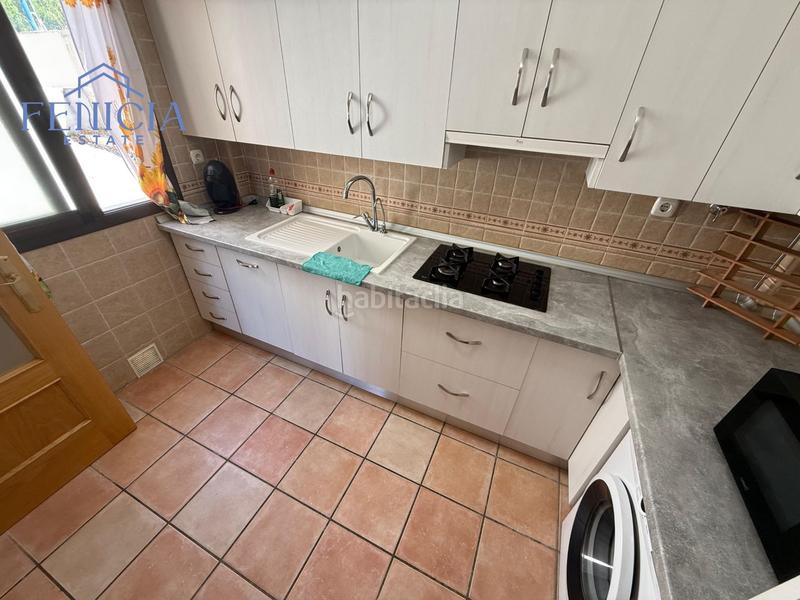 Foto d2cd136c-b2a6-40e2-b803-96fea03d1615. Zweistöckige wohnung in Lentegí