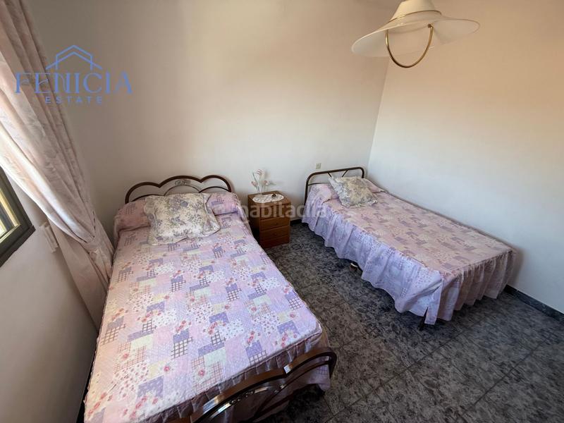 Foto ba2a3715-649c-4fb4-80e2-16e6e2976fd7. Bauernhof mit parking in Lentegí