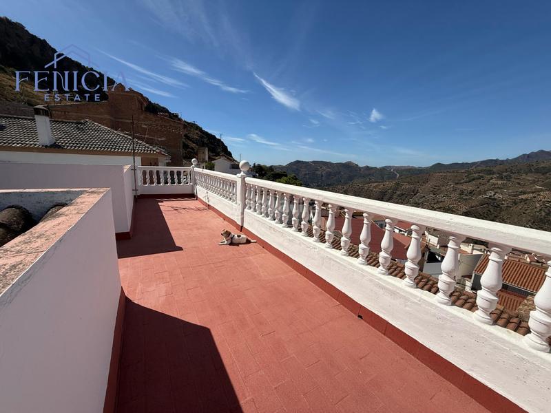 Foto c9fd4487-51df-49d1-8745-124a39974b12. Bauernhof mit parking in Lentegí