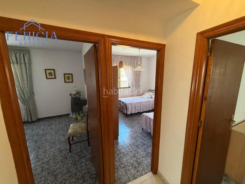 Foto d1ad995b-3e0b-42c6-a57c-7f790bf79187. Bauernhof mit parking in Lentegí