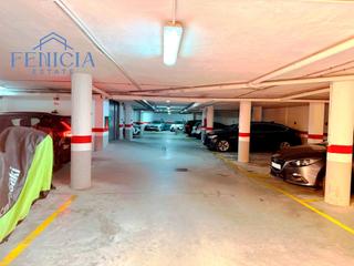 Parking coche en Almuñecar centro. Plaza de aparcamiento  trastero a la venta en avda. juan carlos