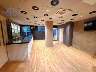 Location Local commercial à Almuñecar centro. Excelente oportunidad de inversión en una de las zonas más concu