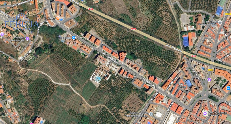 Foto f4c5f65f-1df0-4b2f-8943-3a868e99f2b6. Wohngrundstück in Almuñecar centro Almuñécar