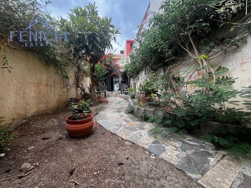 Foto 422701c4-4e25-413a-9c3d-d553fcb244ce. Casa adossada a Almuñecar centro Almuñécar