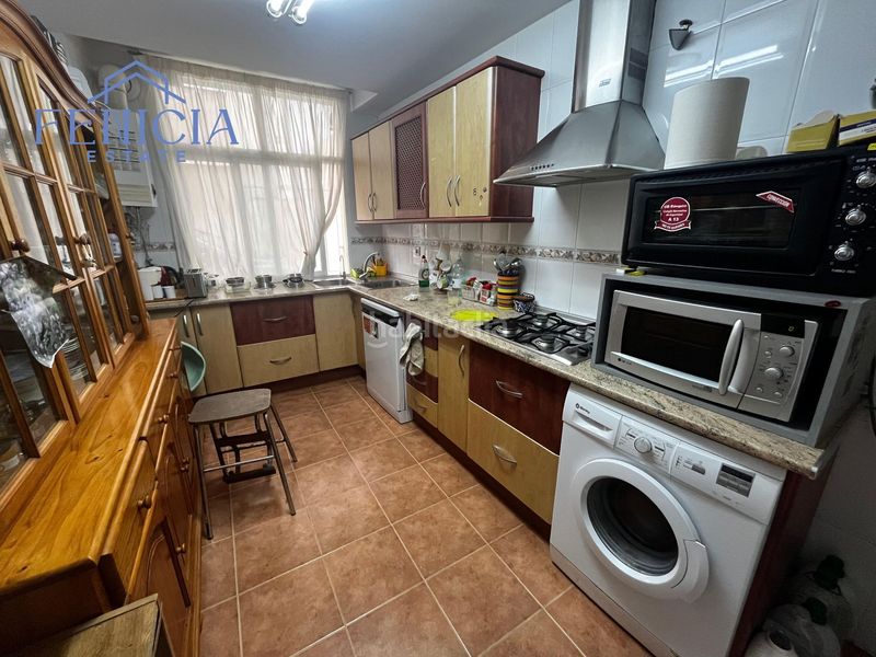 Foto 8edd9881-c55d-41d0-8ec2-f334ef21fad9. Casa adossada a Almuñecar centro Almuñécar