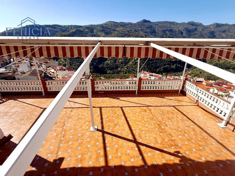 Foto fc5c291d-ab99-4c9d-8c44-8e261b47d190. Local comercial a Otívar