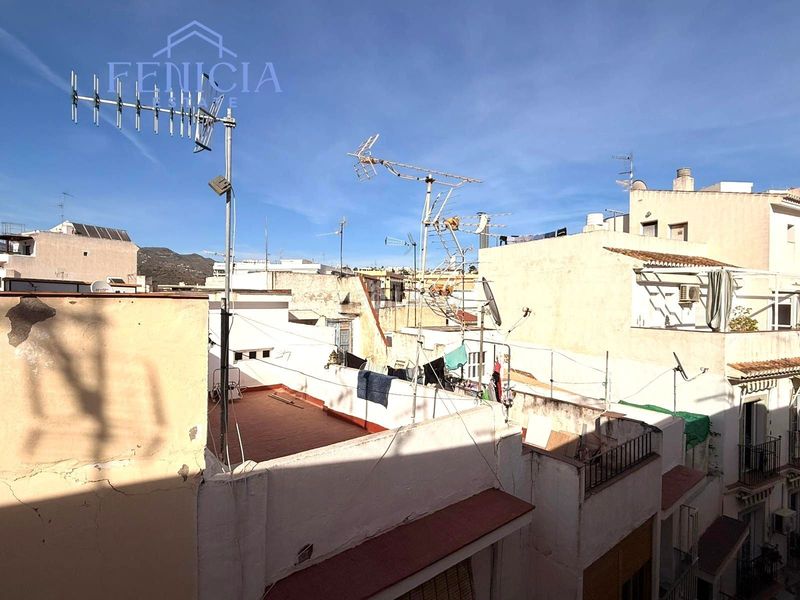 Foto 49dcd365-db0e-45a8-bc4d-91c9721d6f84. Pis a Almuñecar centro Almuñécar