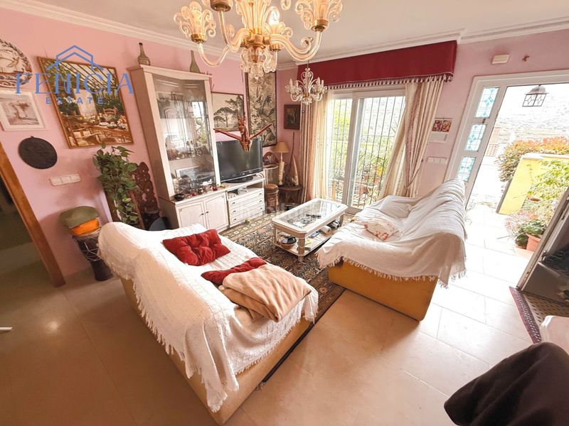 Foto 46e37c36-5c2f-456a-973c-18d59eff5af2. Pis amb piscina a Velilla - Velilla Taramay Almuñécar