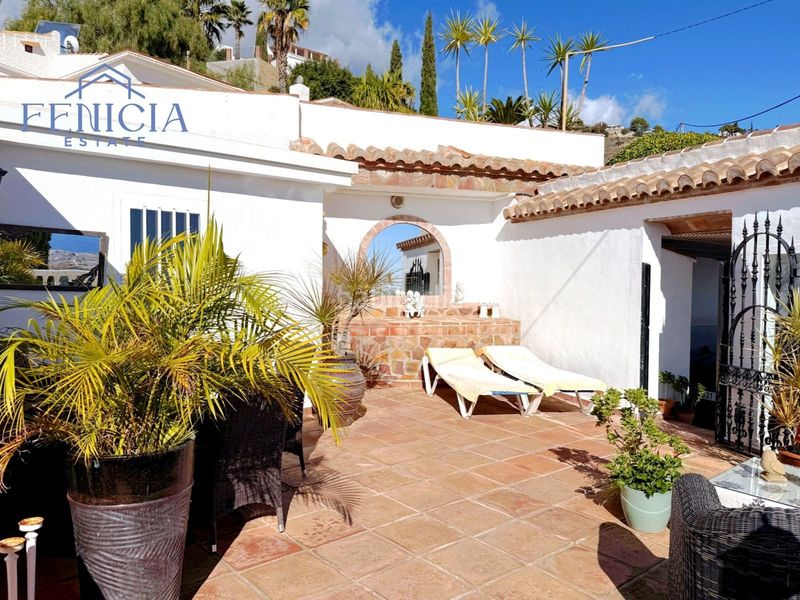 Foto dca1b2e0-9d43-47e6-a3c1-70dfe8fd6812. Casa amb calefacció a Cotobro Almuñécar