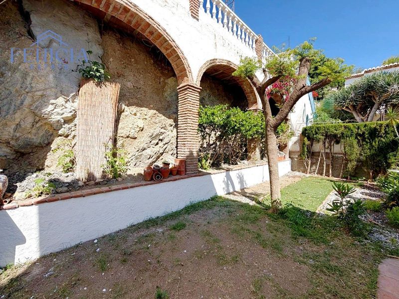 Foto 50d31f9b-ccac-4392-a973-889b413cb2f1. Casa amb piscina a Las Palomas Almuñécar