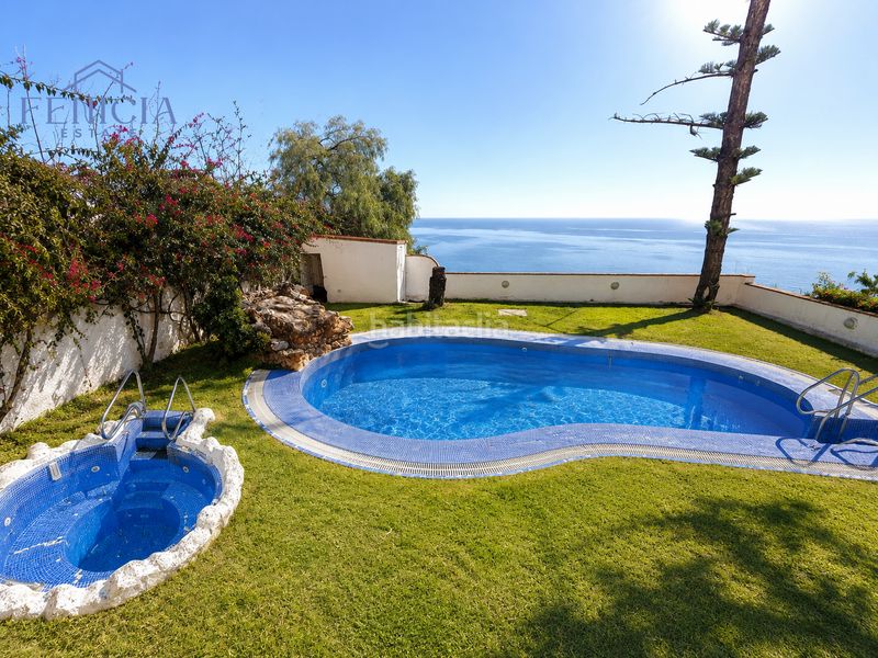 Foto 622d5f32-bbd0-4120-8107-d9676dcd55d1. Xalet amb calefacció piscina a Velilla - Velilla Taramay Almuñécar