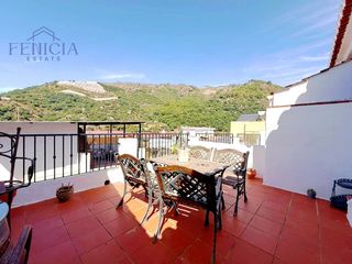 Rent Country house in Jete. Disponible desde diciembre, alquiler por seis meses. casa de pue