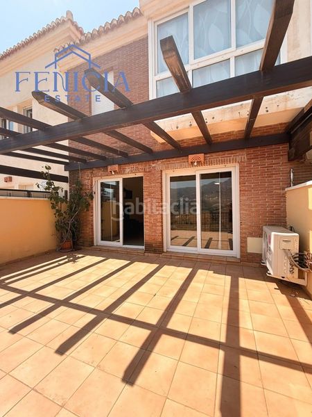 Foto b4f16058-df5b-47f1-9ba8-c8c487fdf80b. Casa adossada amb piscina a Velilla - Velilla Taramay Almuñécar