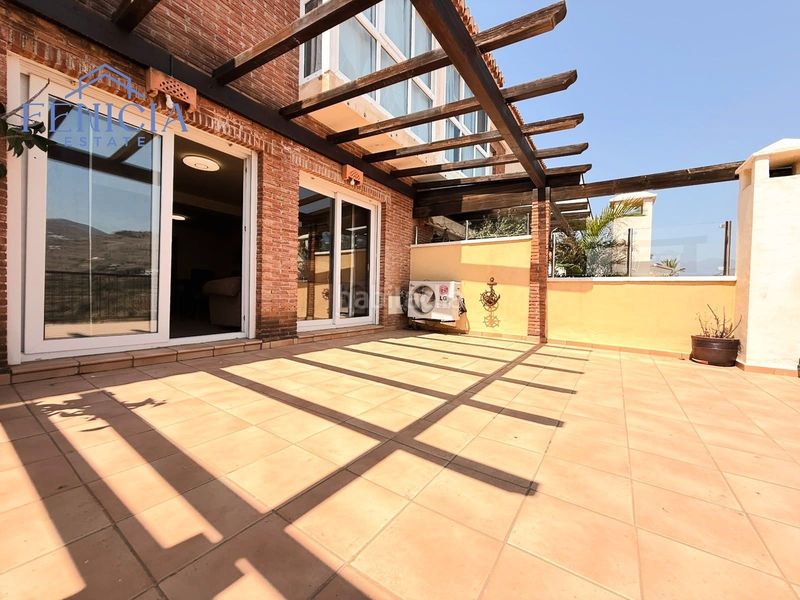 Foto bb5483f9-0ddb-4bd3-8e23-ff6c00ea59e3. Casa adossada amb piscina a Velilla - Velilla Taramay Almuñécar