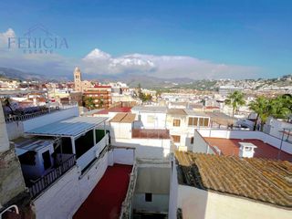 Masia a Almuñecar centro. Casa a la venta en el casco histórico de almuñécar