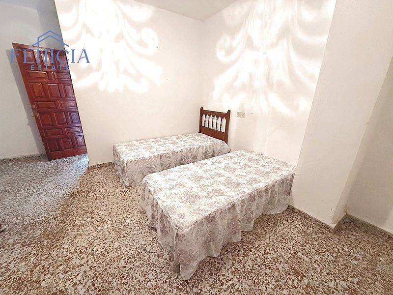 Foto b3b8fba2-41ba-48de-b353-7632aac00248. Casa a Otívar