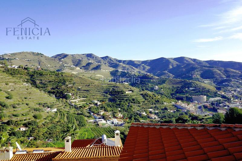 Foto b7a89bea-e4f7-40b9-b7be-bd6e1bc066f2. Casa adossada amb piscina a Velilla - Velilla Taramay Almuñécar