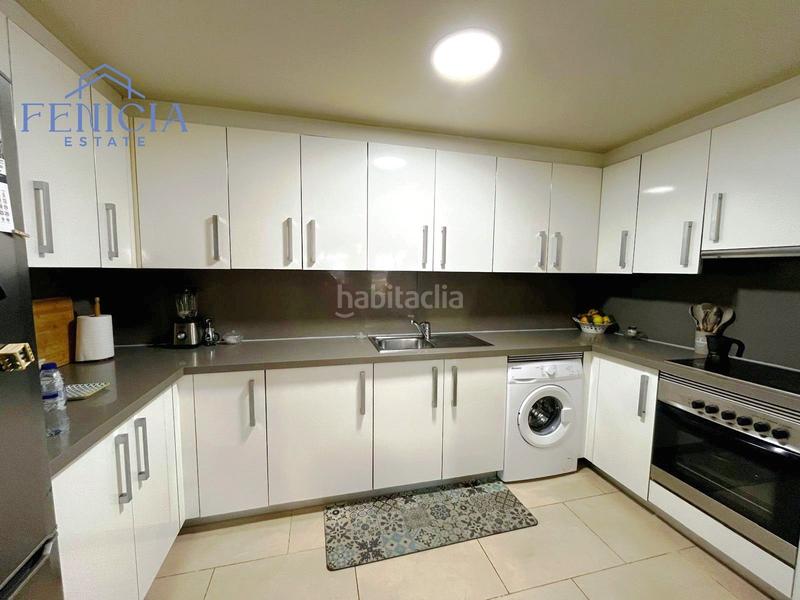 Foto cd7d2d03-c25a-4d24-b379-fa292abbde0d. Casa adossada amb piscina a Velilla - Velilla Taramay Almuñécar