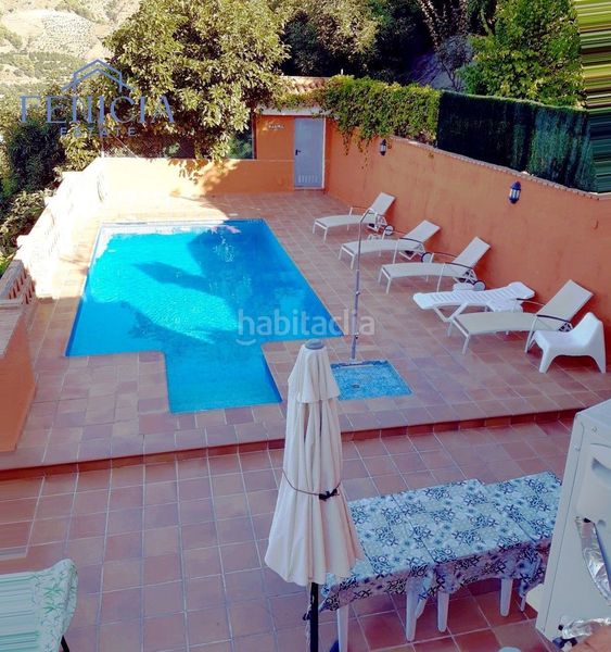 Foto 76e56743-a5bf-491b-a957-b0287f6e4016. Casa amb piscina a Jete