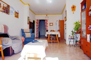 Pis a Almuñecar centro. Apartamento con garaje a la venta en el casco antiguo de almuñéc