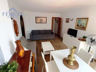 Etagenwohnung in Velilla - Velilla Taramay. Piso a reformar a la venta en playa del tesorillo, almuñécar