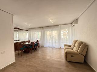 Lloguer Pis  Valencia - cl alcacer 3. Fantástico piso exterior con balcón junto al hospital general, c