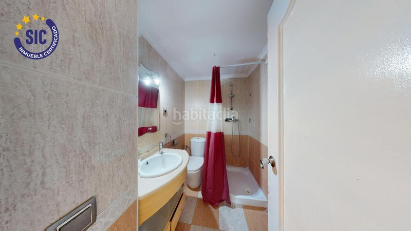 Foto 1127e568-fab5-4e25-b768-de21b4138ec9. Piso  de tres habitaciones y terraza en Malilla en Valencia