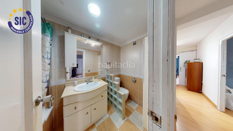 Foto 326ea552-cc7b-4c0e-a7c4-3083196d7b55. Piso  de tres habitaciones y terraza en Malilla en Valencia