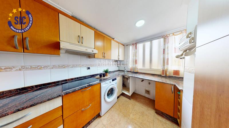 Foto 686457cd-544a-416f-86e1-a6ca5e68b852. Piso  de tres habitaciones y terraza en Malilla en Valencia