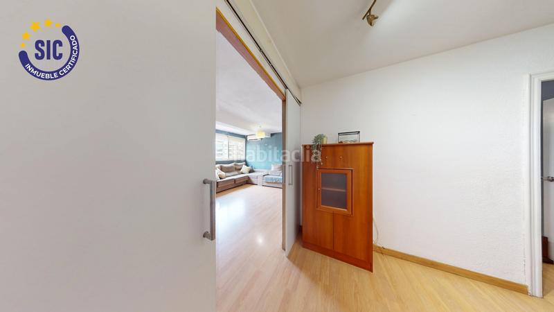 Foto e5213bd0-7596-429d-a24b-9e2417564703. Piso  de tres habitaciones y terraza en Malilla en Valencia