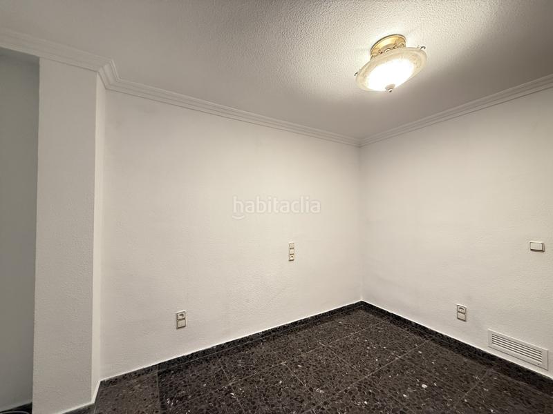 Foto b90a9698-a4a9-45db-8b7a-a7a5b5a3a4d1. Miete etagenwohnung in Valencia - cl santa amalia 2 in Valencia