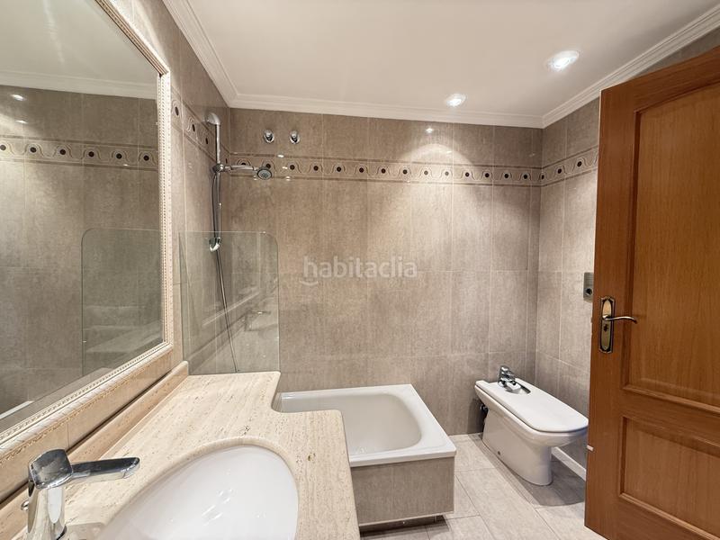 Foto 8a61a1b4-853b-4c3b-b690-c5b736fc885d. Rent flat in Valencia - cl santa amalia 2 in Trinitat Valencia