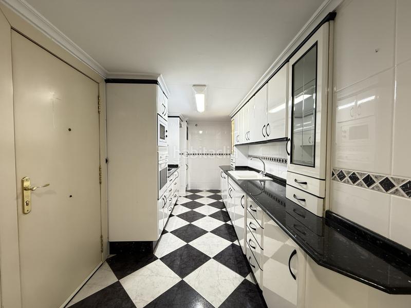 Foto e95b31fd-4c29-4db3-a25c-d3487c2109a9. Rent flat in Valencia - cl santa amalia 2 in Trinitat Valencia