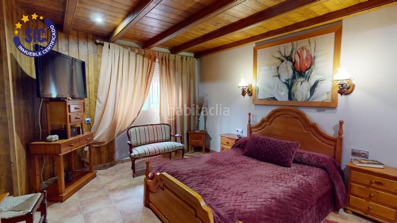 Foto bc17b953-e047-4692-b672-6d7d0a726ebc. Casa en Enguera - parcela 140 paraje el charral 104 gran chalet rustico en montaña en Enguera