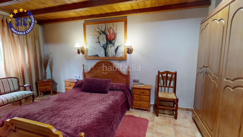 Foto d8d7e99e-c524-43b2-a895-13883df7640a. Casa en Enguera - parcela 140 paraje el charral 104 gran chalet rustico en montaña en Enguera