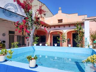 Casa a Rafelguaraf - cl sant lluis gonzaga 32. Descubre la joya señorial que ha sido el epicentro de la felicid