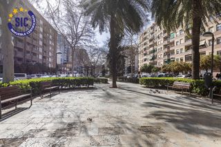 Flat in Aiora. Gran piso de 4 habitaciones y 2 baños, con garaje incluido, en v