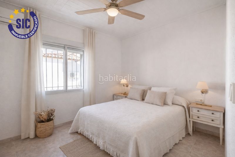 Foto 179fd245-42e0-4db9-a500-7168826a2c66. Casa amb calefacció aparcament piscina a Entrepinos Eliana (l´)