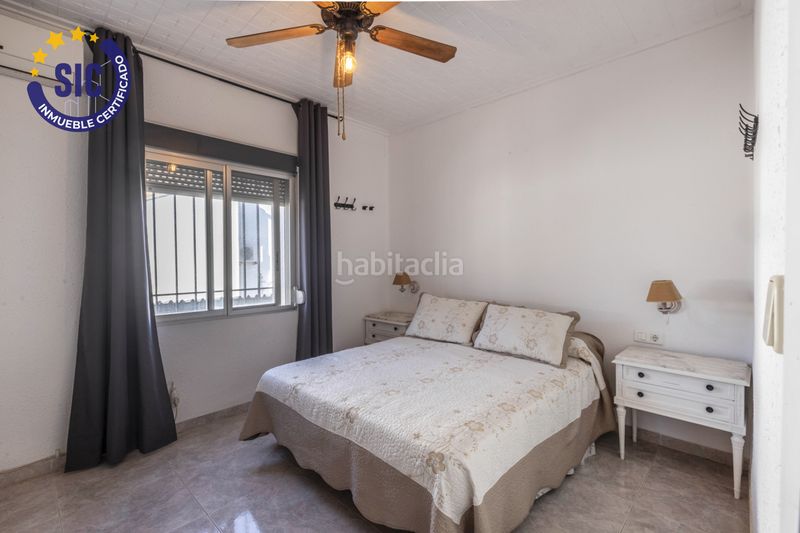 Foto 25452676-2b25-4289-a4e3-5bd74ef2573a. Casa amb calefacció aparcament piscina a Entrepinos Eliana (l´)