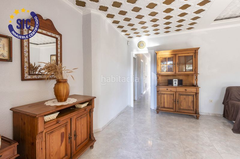 Foto 3fe3e3f3-4acf-416c-8f48-f871e323859c. Casa amb calefacció aparcament piscina a Entrepinos Eliana (l´)