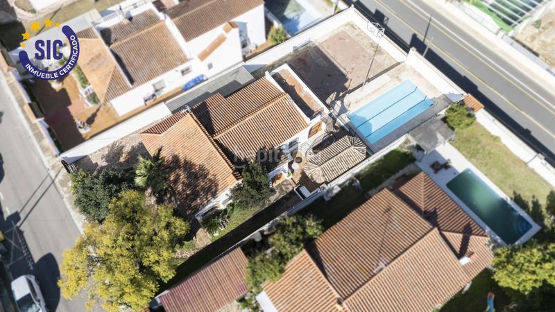 Foto 43037352-eaf3-46e8-9710-1af63c2bb869. Casa amb calefacció aparcament piscina a Entrepinos Eliana (l´)