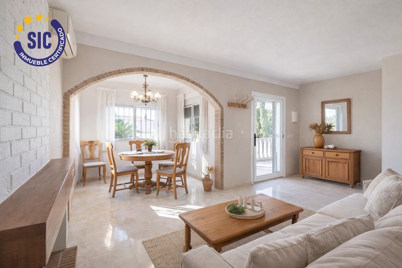 Foto 496143a3-2e82-4a20-bf31-2b95c17ec7c5. Casa amb calefacció aparcament piscina a Entrepinos Eliana (l´)