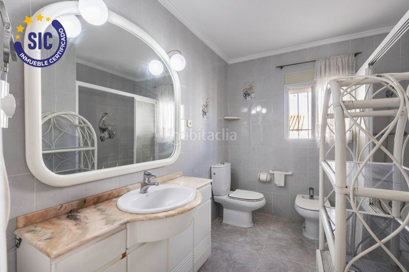 Foto 569ed6ae-8294-4d82-9cf7-161cac8159e4. Casa amb calefacció aparcament piscina a Entrepinos Eliana (l´)