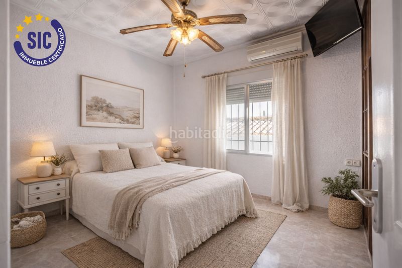 Foto 61f944d0-936d-444d-b6cb-1596838ae6d6. Casa amb calefacció aparcament piscina a Entrepinos Eliana (l´)